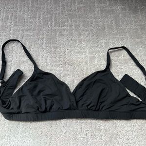 SKIMS FITS EVERYBODY CROSSOVER BRALETTE | ONYX